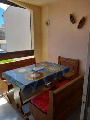 Cap Agde studio rénové piscine